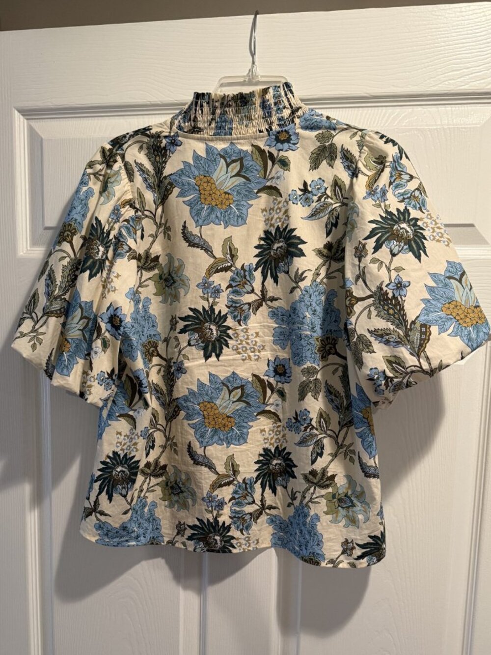 THML Top, Size Medium - Picture 4 of 4